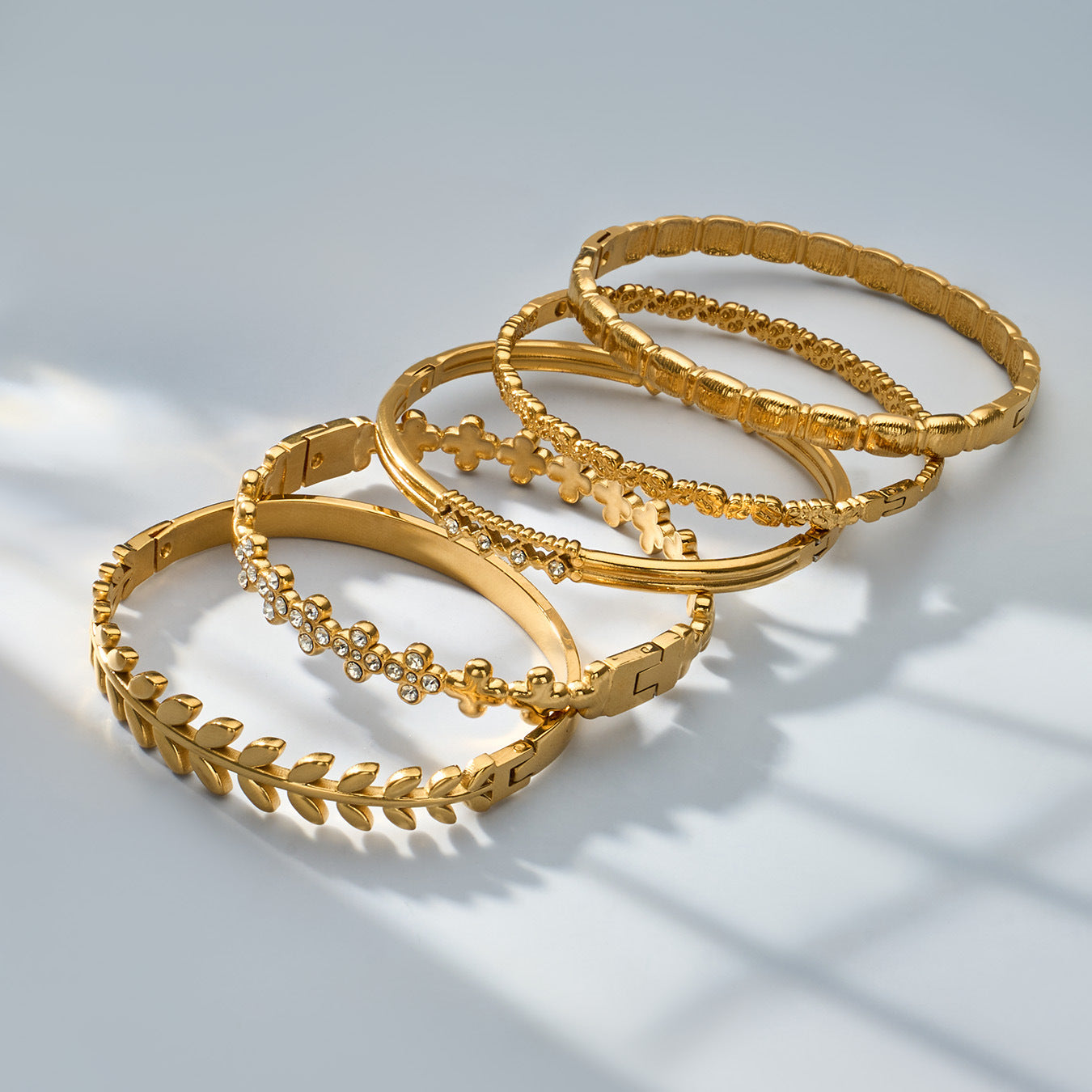 316L Stainless Steel 18K Gold PVD Zircon Pave Bamboo Texture Bangle - Light Luxury Zircon Pave Bamboo Texture Versatile Wholesale Stainless Steel Jewelry - Sensitive Skin Friendly - Detail 15