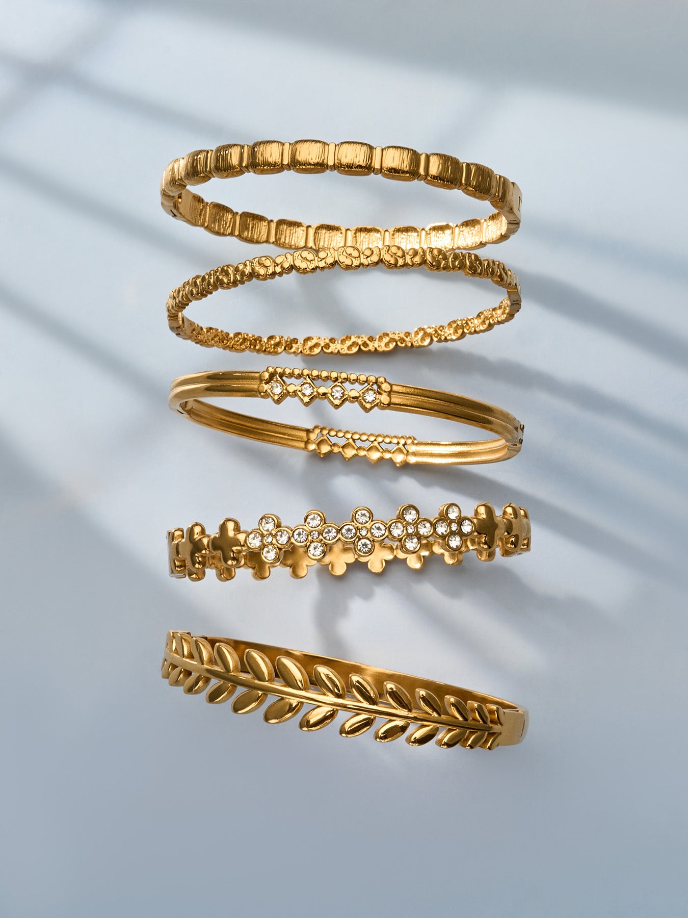 316L Stainless Steel 18K Gold PVD Zircon Pave Bamboo Texture Bangle - Light Luxury Zircon Pave Bamboo Texture Versatile Wholesale Stainless Steel Jewelry - Sensitive Skin Friendly - Detail 7