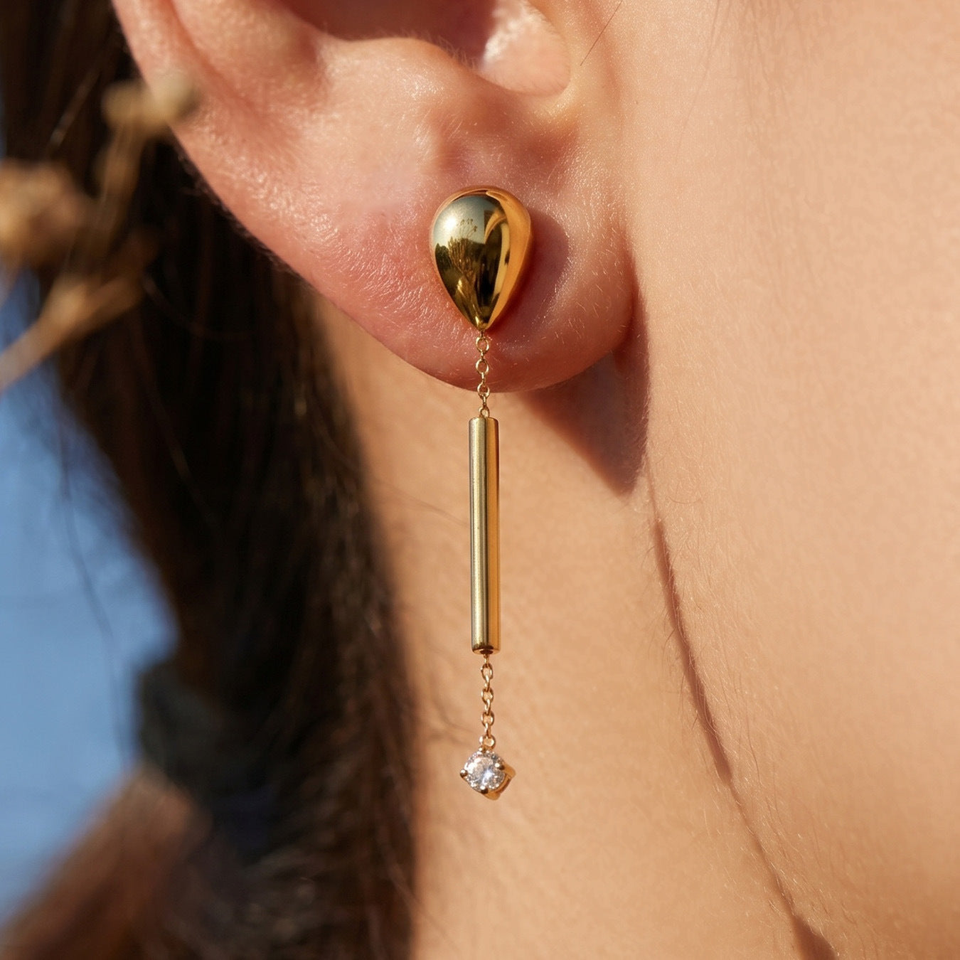 316L Stainless Steel 18K Gold PVD Zircon Pendant Earrings - Long Zircon Pendant Elegant French Minimalist Wholesale Stainless Steel Jewelry - Sensitive Skin Friendly - Detail 1