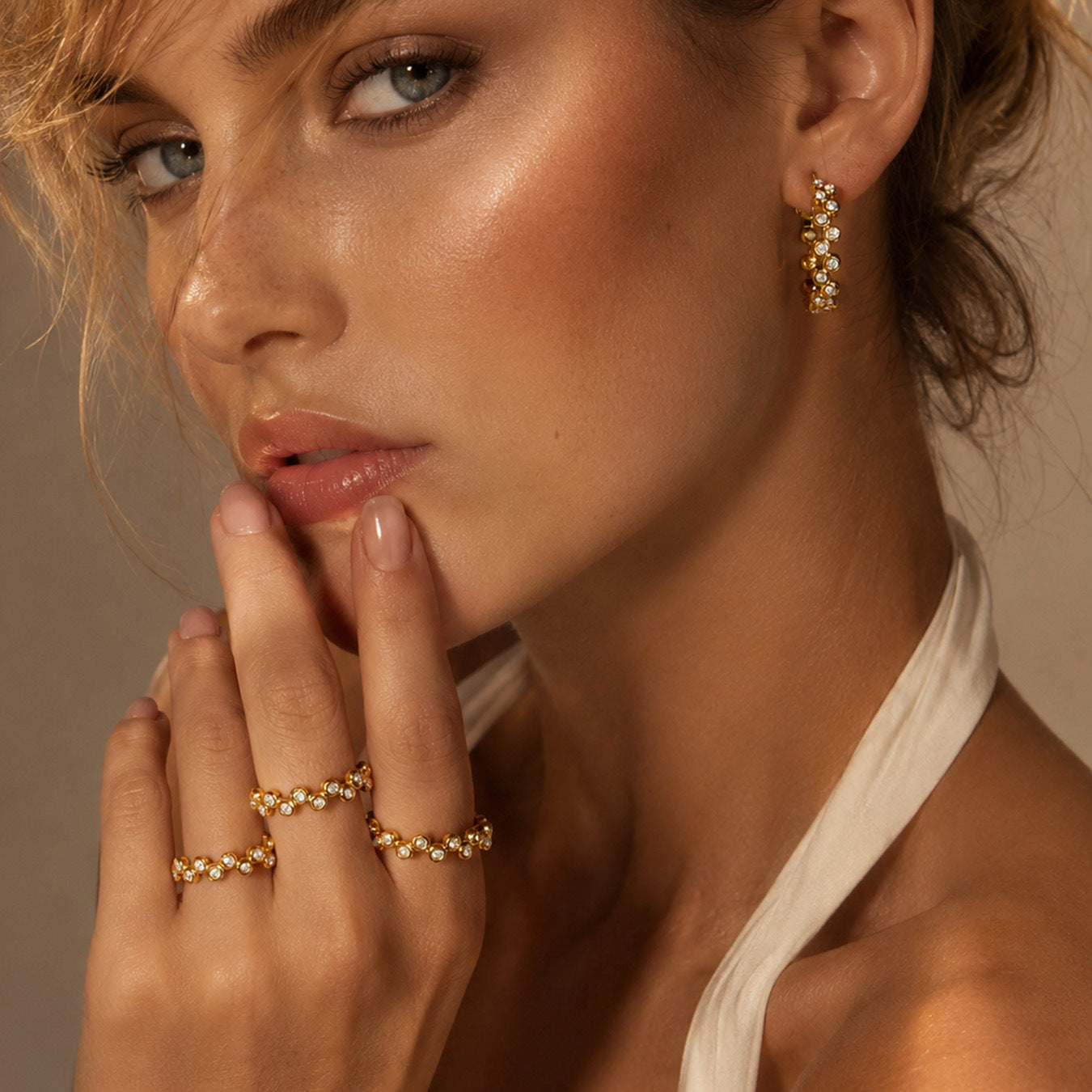 316L Stainless Steel 18K Gold PVD Zircon Set Ring and Earrings - Elegant Golden Zircon Set Wholesale Stainless Steel Jewelry - Sensitive Skin Friendly - Detail 2