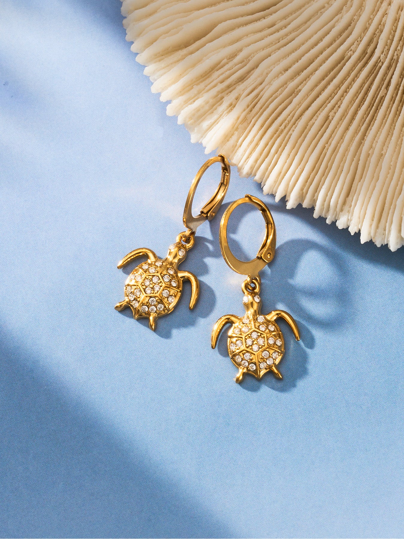 316L Stainless Steel 18K Gold PVD Zircon Turtle Dangle Earrings - Sparkling Zircon, Turtle Pendant, Dangle Earrings, Delicate Wholesale Stainless Steel Jewelry - Sensitive Skin Friendly - Detail 13