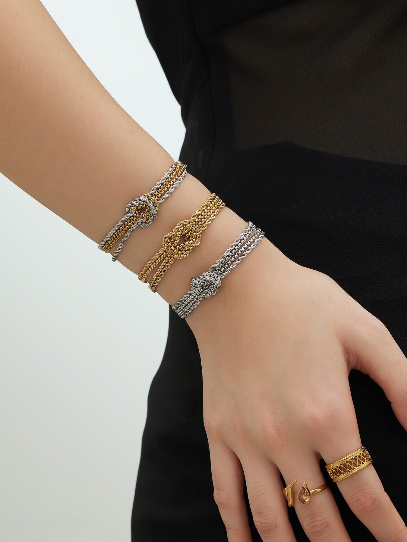 316L stainless steel chain bracelet with knot detail, luxury minimalist style