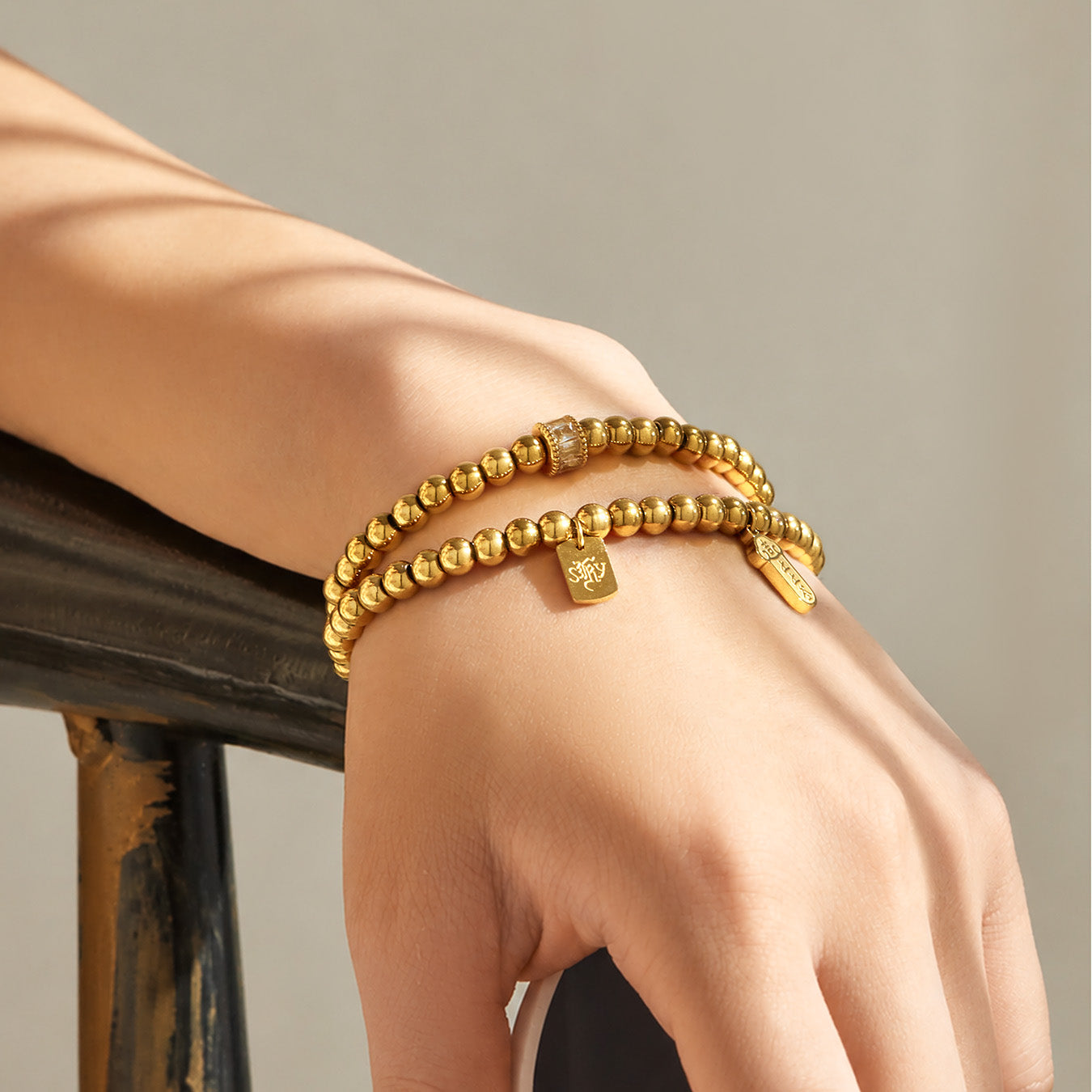 316L Stainless Steel 18K PVD Gold Charm Bracelet made with 316L stainless steel and 18K PVD gold finish for wholesale jewelry buyers - image 4