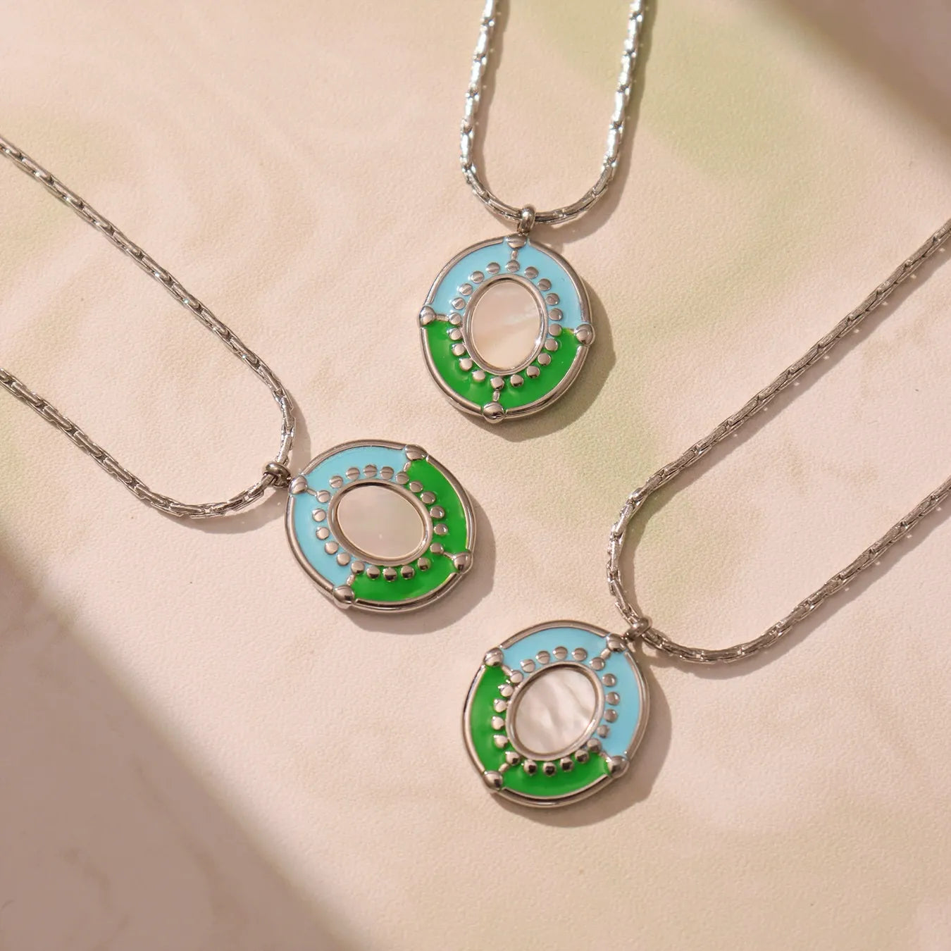 316L Stainless Steel Chic Enamel Shell Pendant Necklace - Image 4