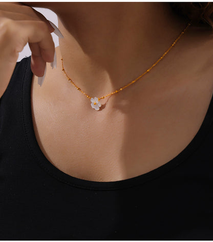 316L Stainless Steel Chic Minimalist Mother-of-Pearl Flower Pendant Necklace - Image 1