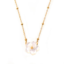 316L Stainless Steel Chic Minimalist Mother-of-Pearl Flower Pendant Necklace - Image 8