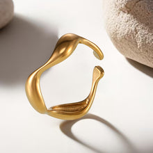 316L Stainless Steel Elegant Curved Band Ring - Image 7