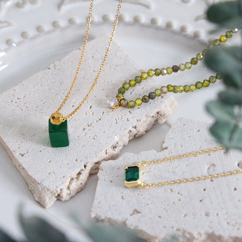 316L stainless steel Elegant Green Crystal Inlaid Minimalist Necklace product card view for wholesale necklace buyers