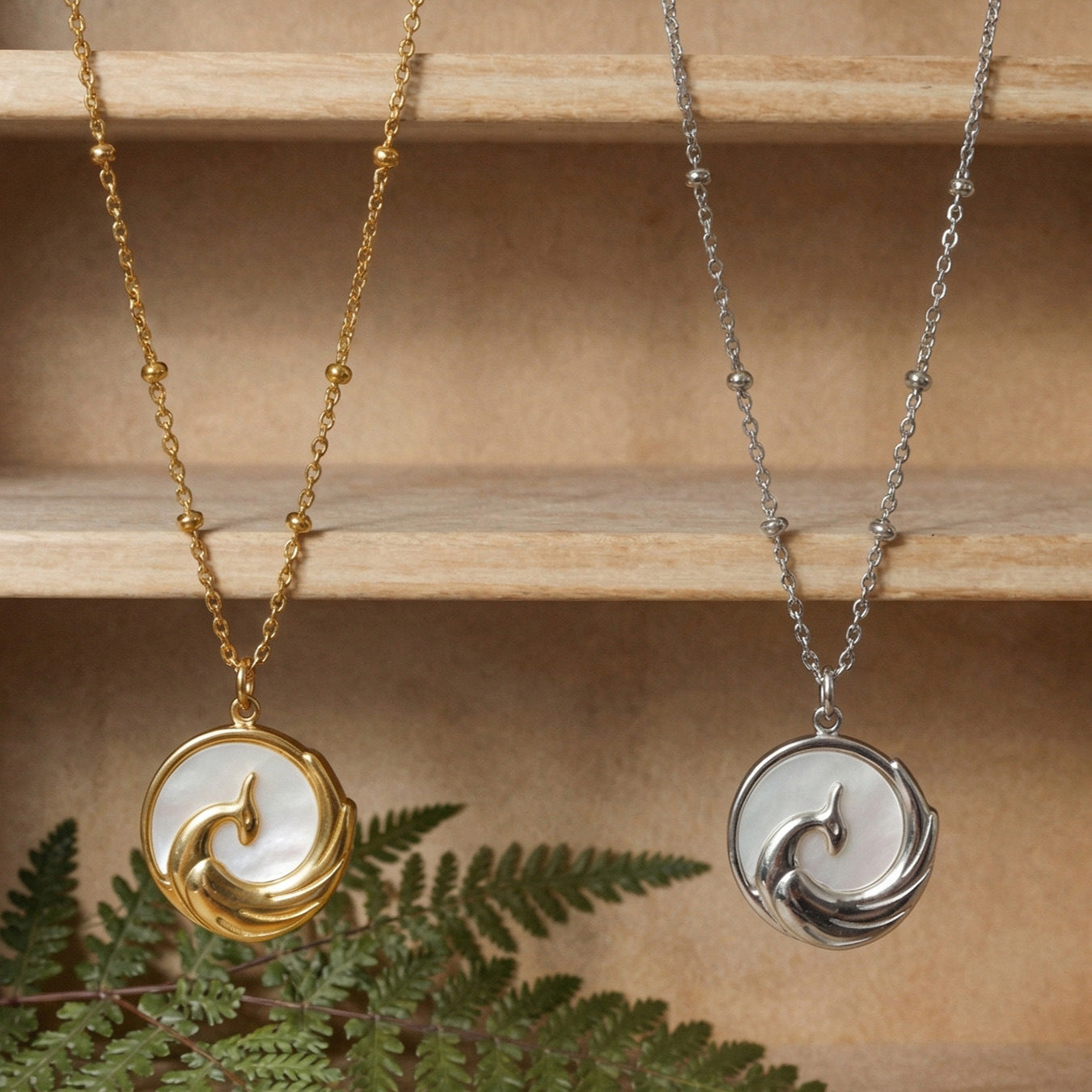 316L Stainless Steel Embossed Phoenix Mother-of-Pearl Clavicle Necklace - Image 6