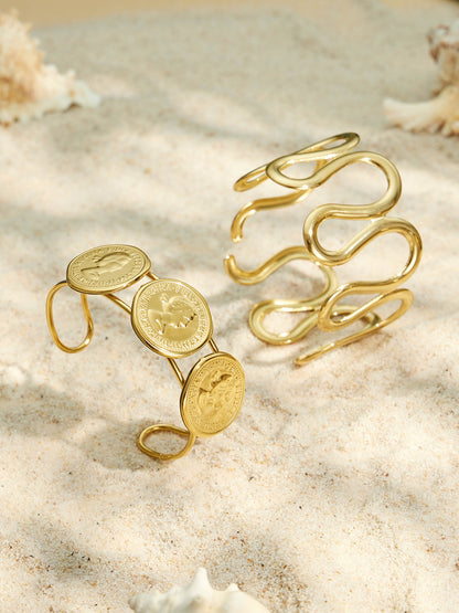 Geometric Wave Bangle in Gold Color
