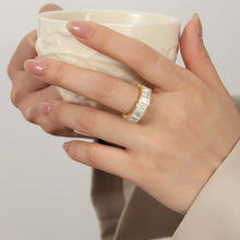 Elegant 316L Stainless Steel Gold Zircon Ring Design