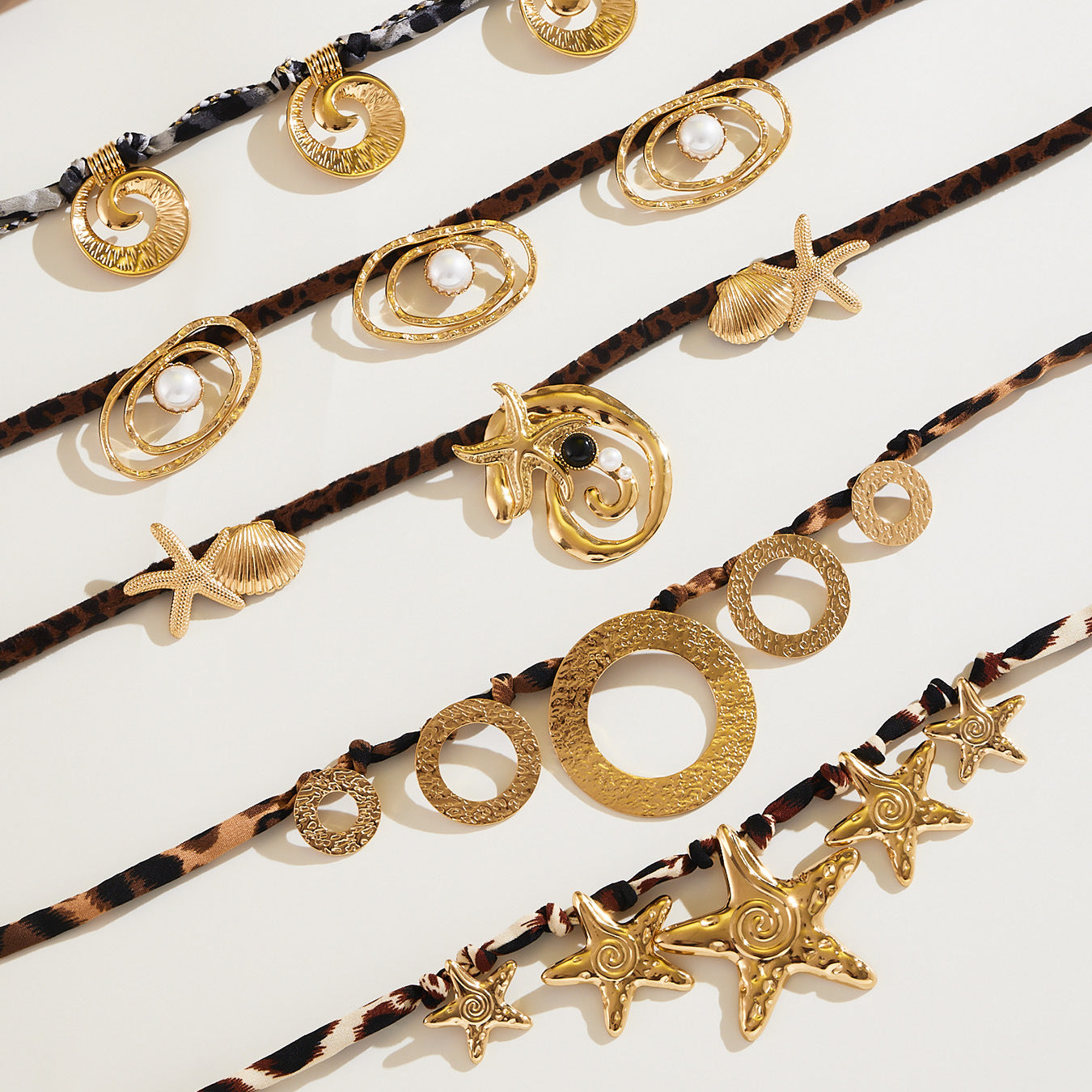 316L Stainless Steel Hammered Texture Large & Small Circle Leopard Print Necklace Set - Image 15