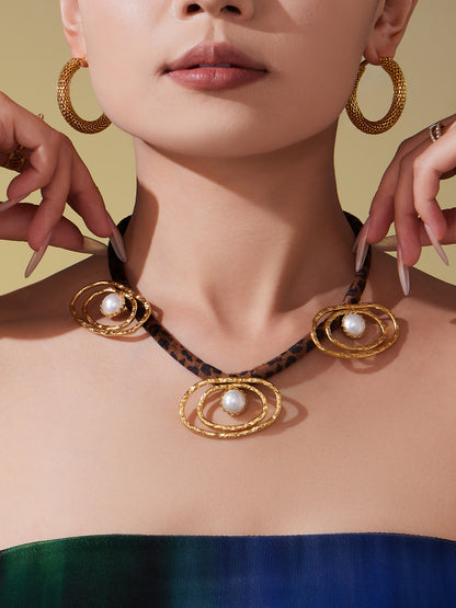 316L Stainless Steel Hammered Texture Large & Small Circle Leopard Print Necklace Set - Image 4