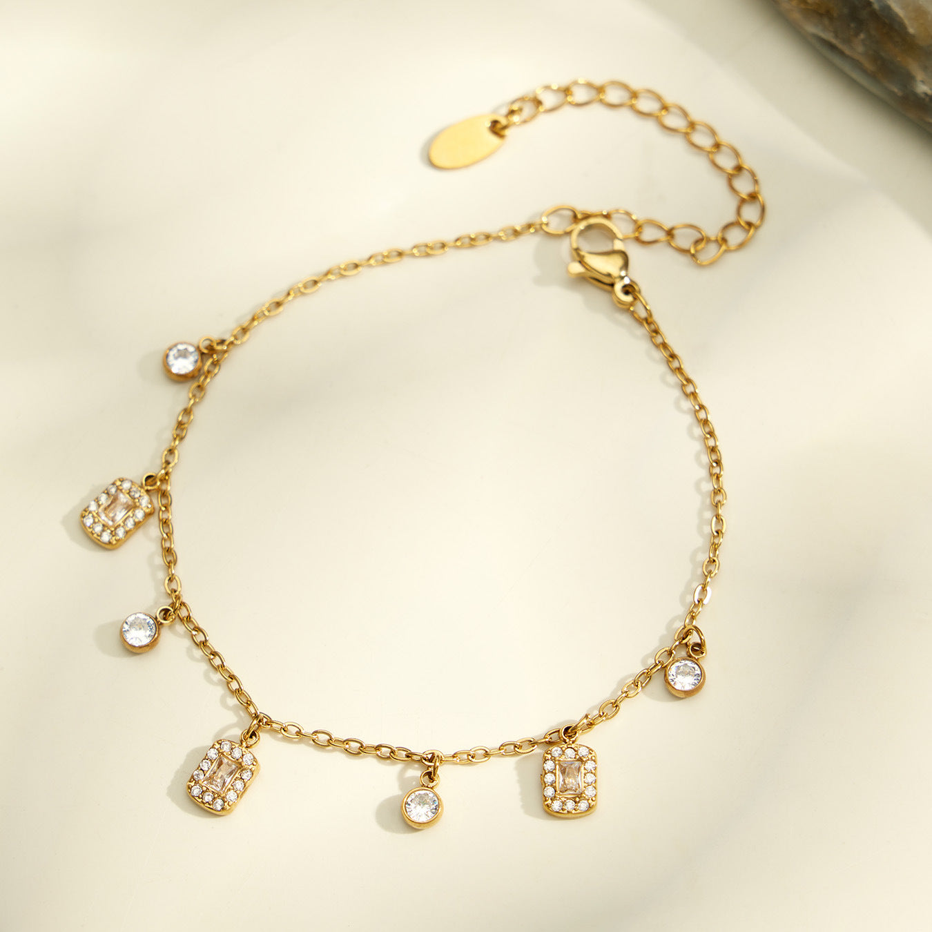 316L Stainless Steel 18K PVD Gold Heart Necklace made with 316L stainless steel and 18K PVD gold finish for wholesale jewelry buyers - image 12