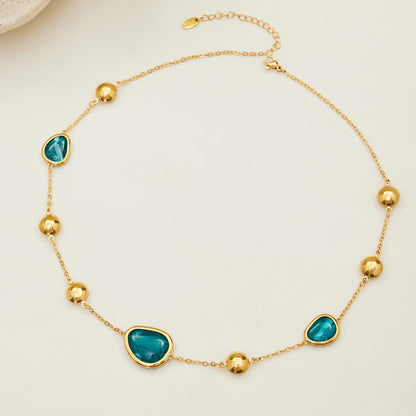 Heart zircon bracelet made of 316L stainless steel with refined detailing