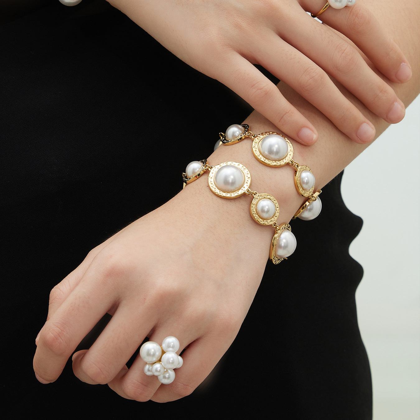 316L Stainless Steel High-Polish Large Resin Bead Bracelet and Open Ring Set, 18K Gold Plated - Image 2