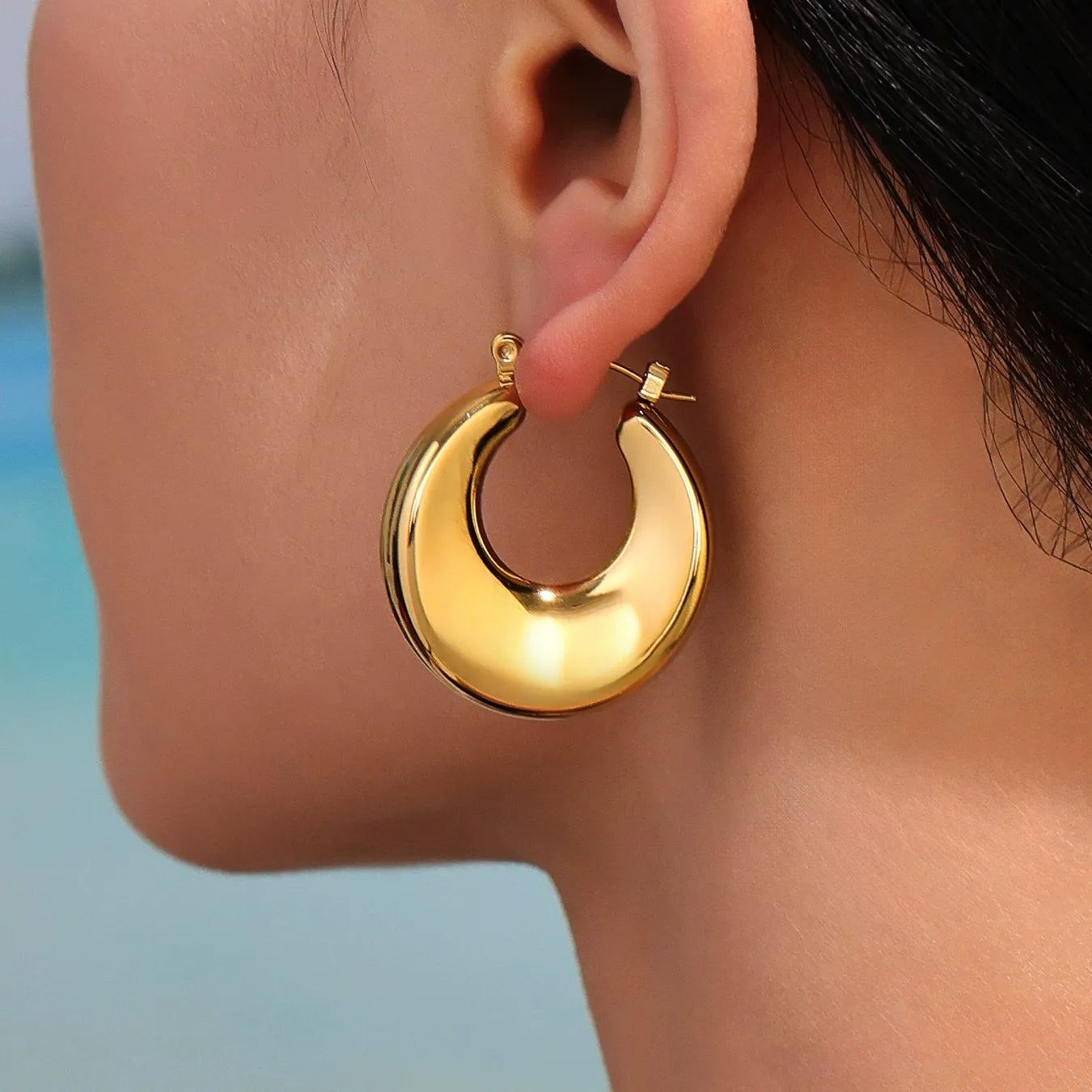 316L Stainless Steel High Polished 18K Gold Plated Hollow Geometric Circle Earrings - Image 4