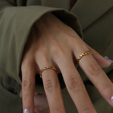 Elegant 316L Stainless Steel Hollow Ring