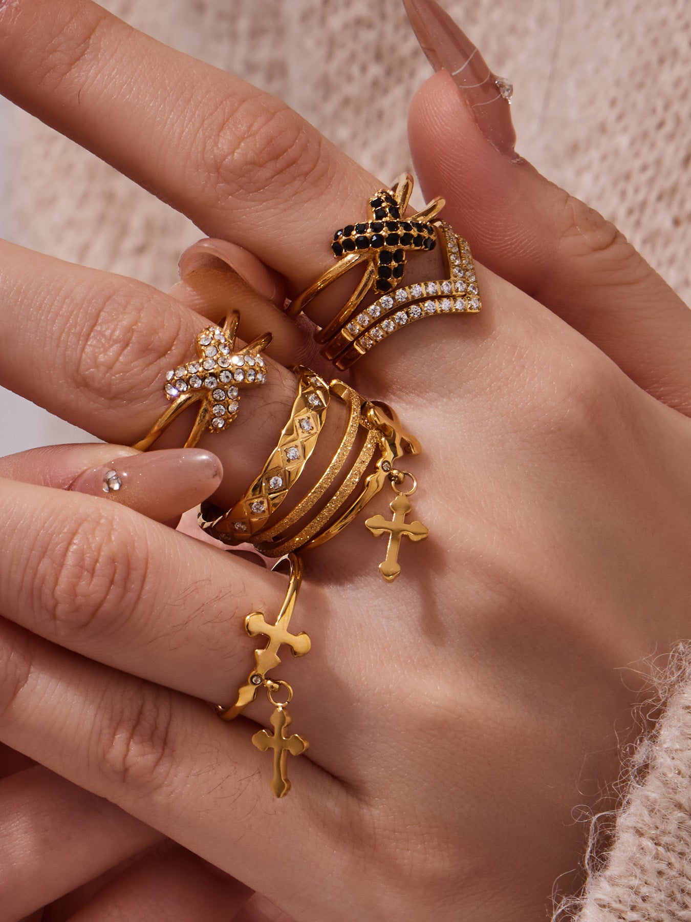 316L Stainless Steel Hypoallergenic Rings with Black & White Zircon V-Shape Stackable Design - Black Zircon, White Zircon, V-Shape, Stackable, Minimalist Sensitive Skin Friendly - Detail 3