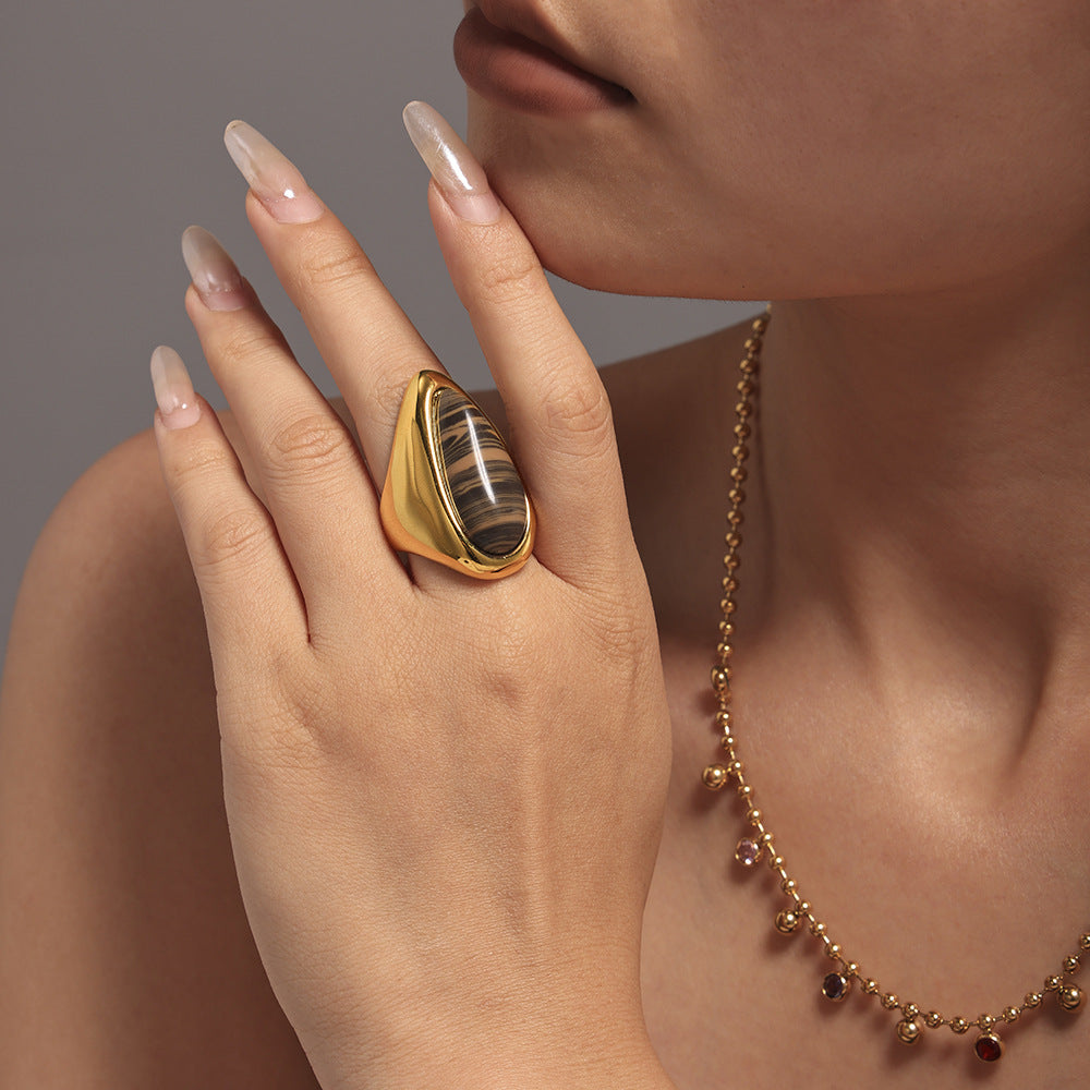 316L Stainless Steel Hypoallergenic Rings with Natural Wood Grain Teardrop Stone, 18K Gold Plated - Natural Wood Grain Teardrop Ring 18K Gold Plated Light Luxury Sensitive Skin Friendly - Detail 1