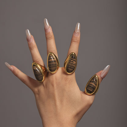 316L Stainless Steel Hypoallergenic Rings with Natural Wood Grain Teardrop Stone, 18K Gold Plated - Natural Wood Grain Teardrop Ring 18K Gold Plated Light Luxury Sensitive Skin Friendly - Detail 4