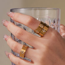 316L Stainless Steel Hypoallergenic Rings with Prong-Set 7mm Floral Zircon and 18K Gold PVD Plating - Floral Zircon Ring, Prong Set, Minimalist, 18K Gold Plated Sensitive Skin Friendly - Detail 10