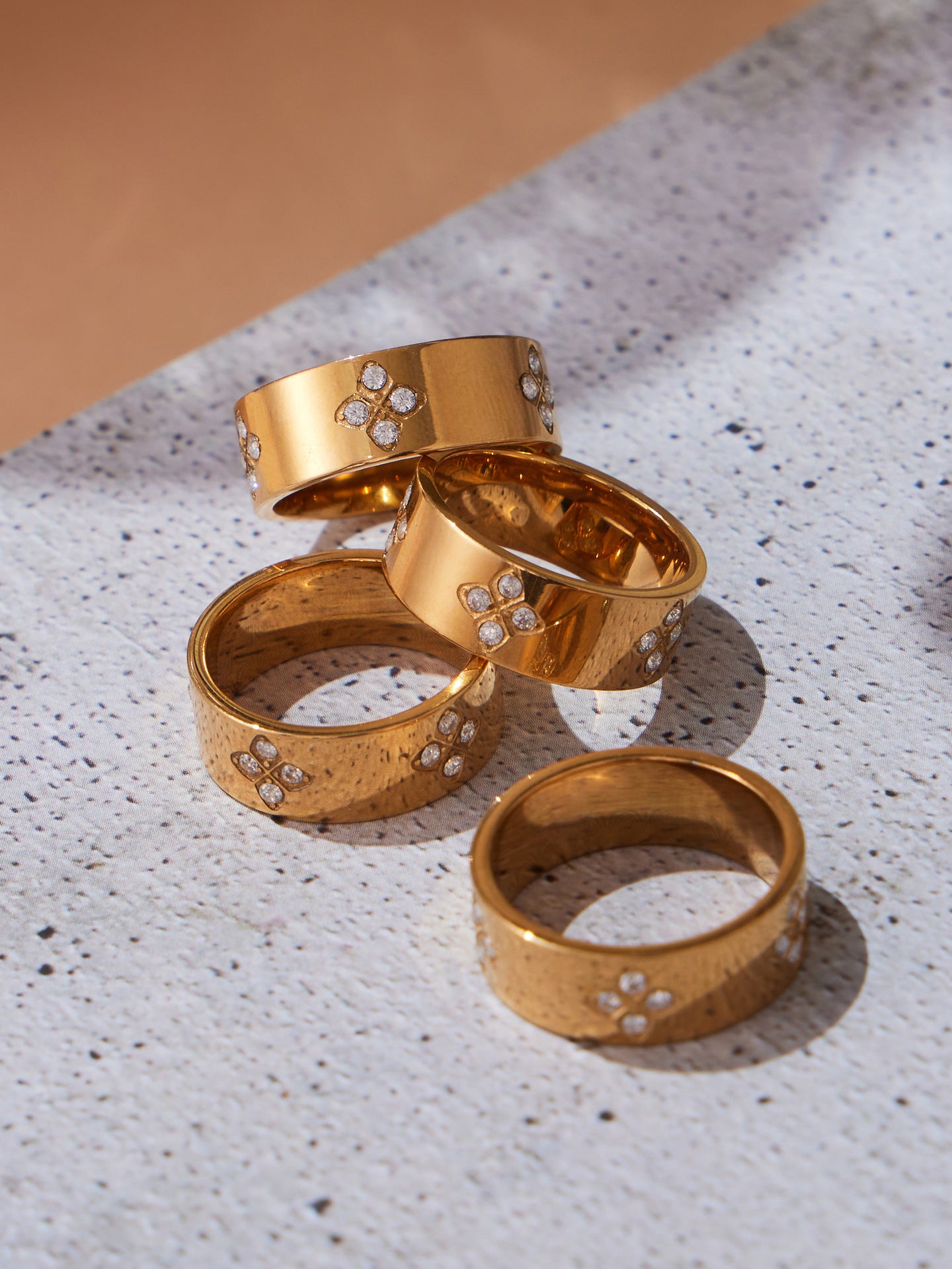 316L Stainless Steel Hypoallergenic Rings with Prong-Set 7mm Floral Zircon and 18K Gold PVD Plating - Floral Zircon Ring, Prong Set, Minimalist, 18K Gold Plated Sensitive Skin Friendly - Detail 15