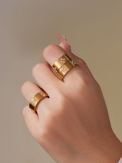 316L Stainless Steel Hypoallergenic Rings with Prong-Set 7mm Floral Zircon and 18K Gold PVD Plating - Floral Zircon Ring, Prong Set, Minimalist, 18K Gold Plated Sensitive Skin Friendly - Detail 5