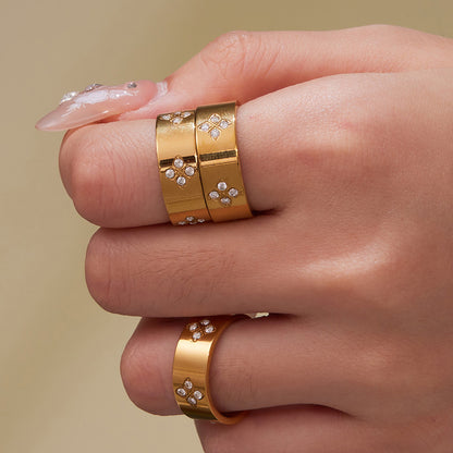 316L Stainless Steel Hypoallergenic Rings with Prong-Set 7mm Floral Zircon and 18K Gold PVD Plating - Floral Zircon Ring, Prong Set, Minimalist, 18K Gold Plated Sensitive Skin Friendly - Detail 7