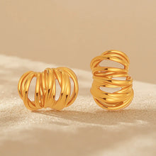 316L Stainless Steel Interlocking Line C-Hoop Earrings - Image 4