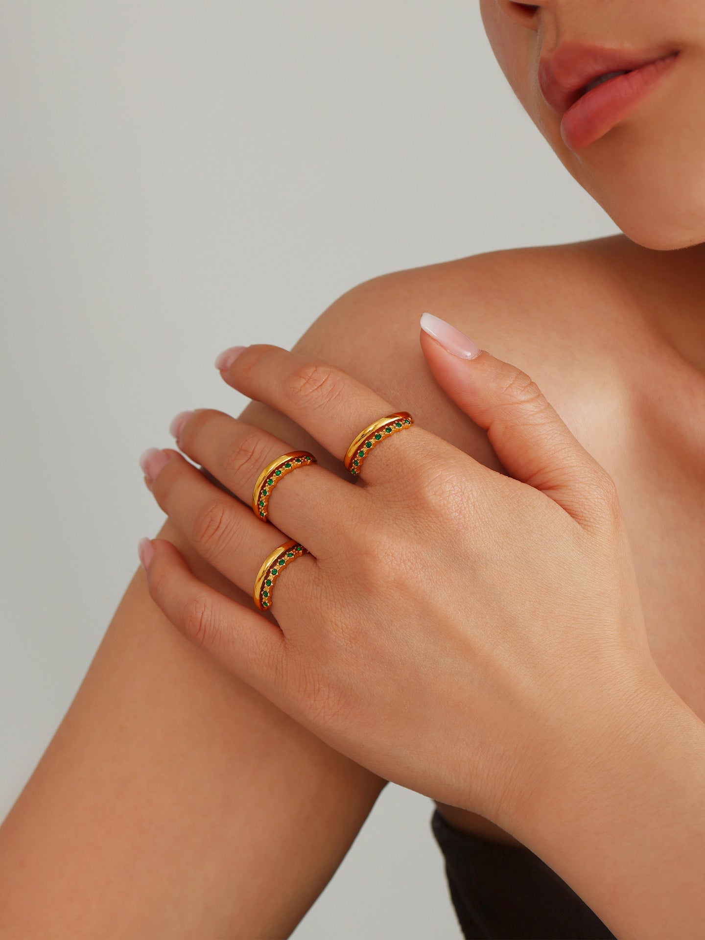 316L Stainless Steel Minimalist Green Zircon Ring - Image 4