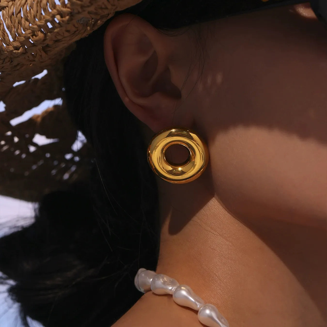 316L Stainless Steel Minimalist Hollow Circle Earrings - Image 3