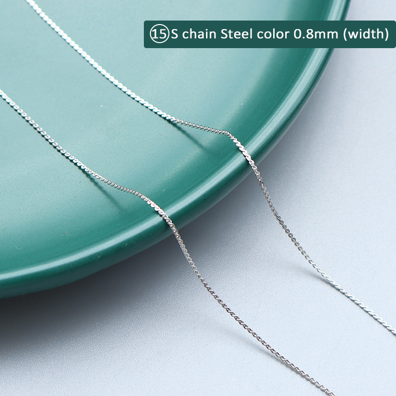 316L stainless steel 18K Gold Plated Minimalist Layering Chain Necklaces modeled styling view for wholesale necklace buyers