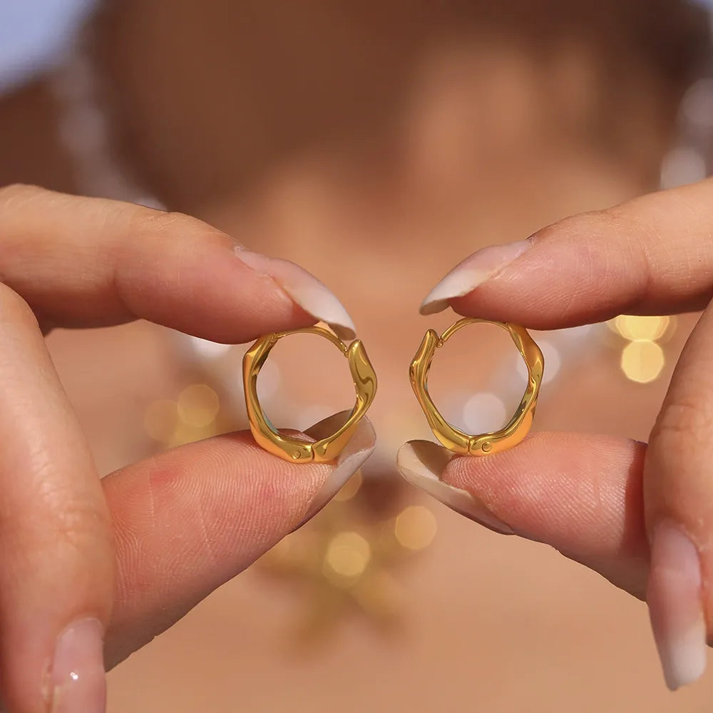 316L Stainless Steel Minimalist Twisted Hoop Earrings - Image 2