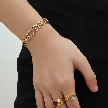 316L stainless steel oval link zircon bracelet worn naturally on wrist