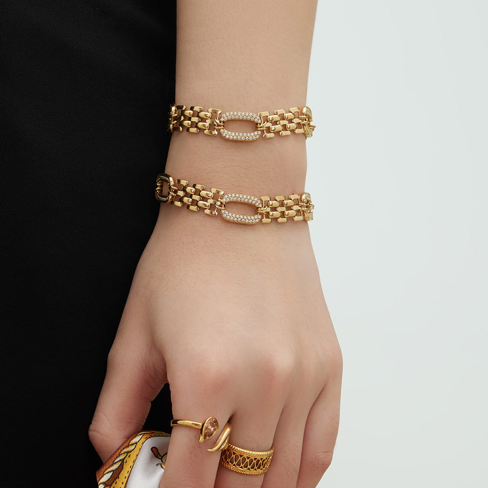 316L stainless steel oval link zircon chain bracelet on wrist luxury style