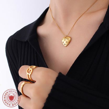 316L Stainless Steel Pave Diamond Heart Pendant Necklace - Image 7