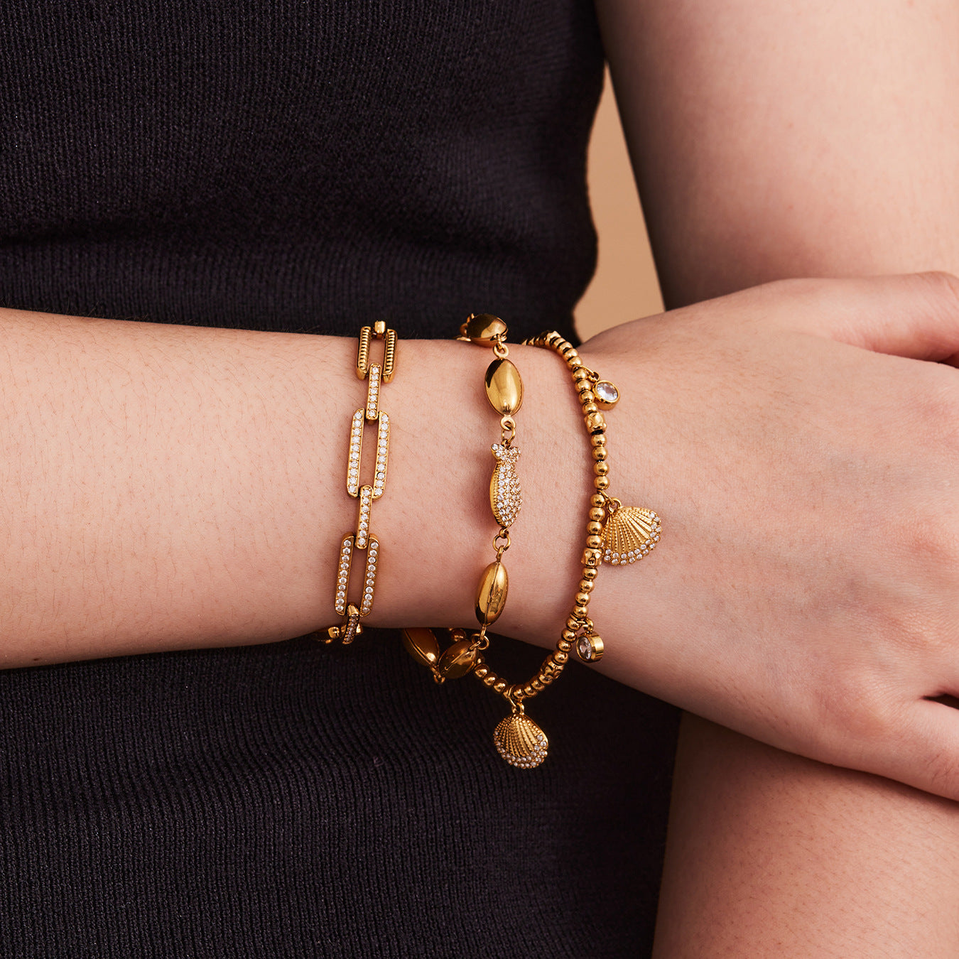 316L Stainless Steel Polished Hollow Oval Fish Link Bracelet with Zircon - Image 3