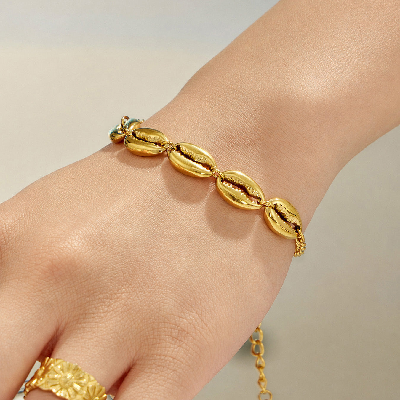 316L Stainless Steel 18K PVD Gold Shell Bracelet made with 316L stainless steel and 18K PVD gold finish for wholesale jewelry buyers - image 10