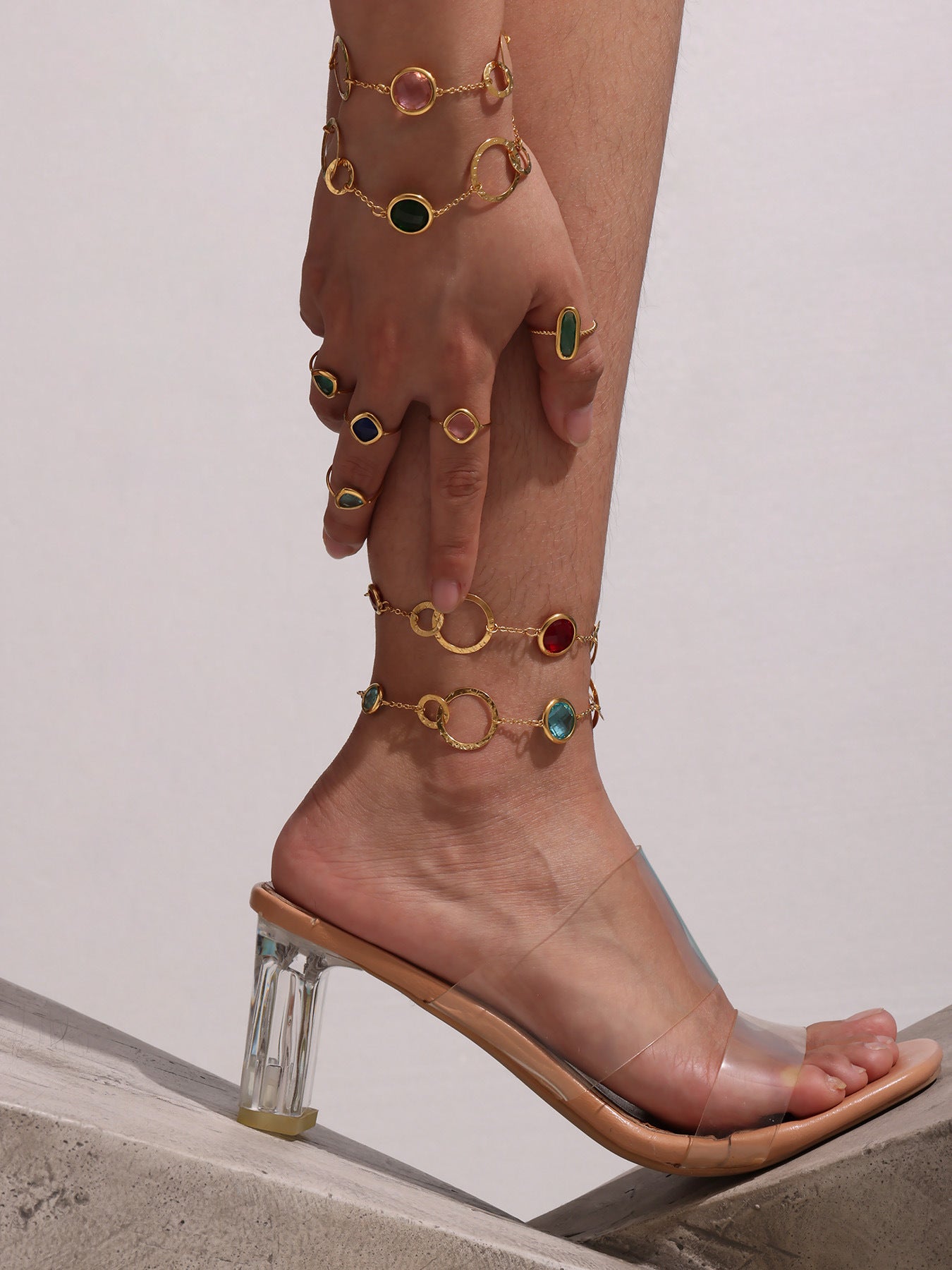 316L Stainless Steel Sparkling Czech Glass Round Bracelet - Image 10