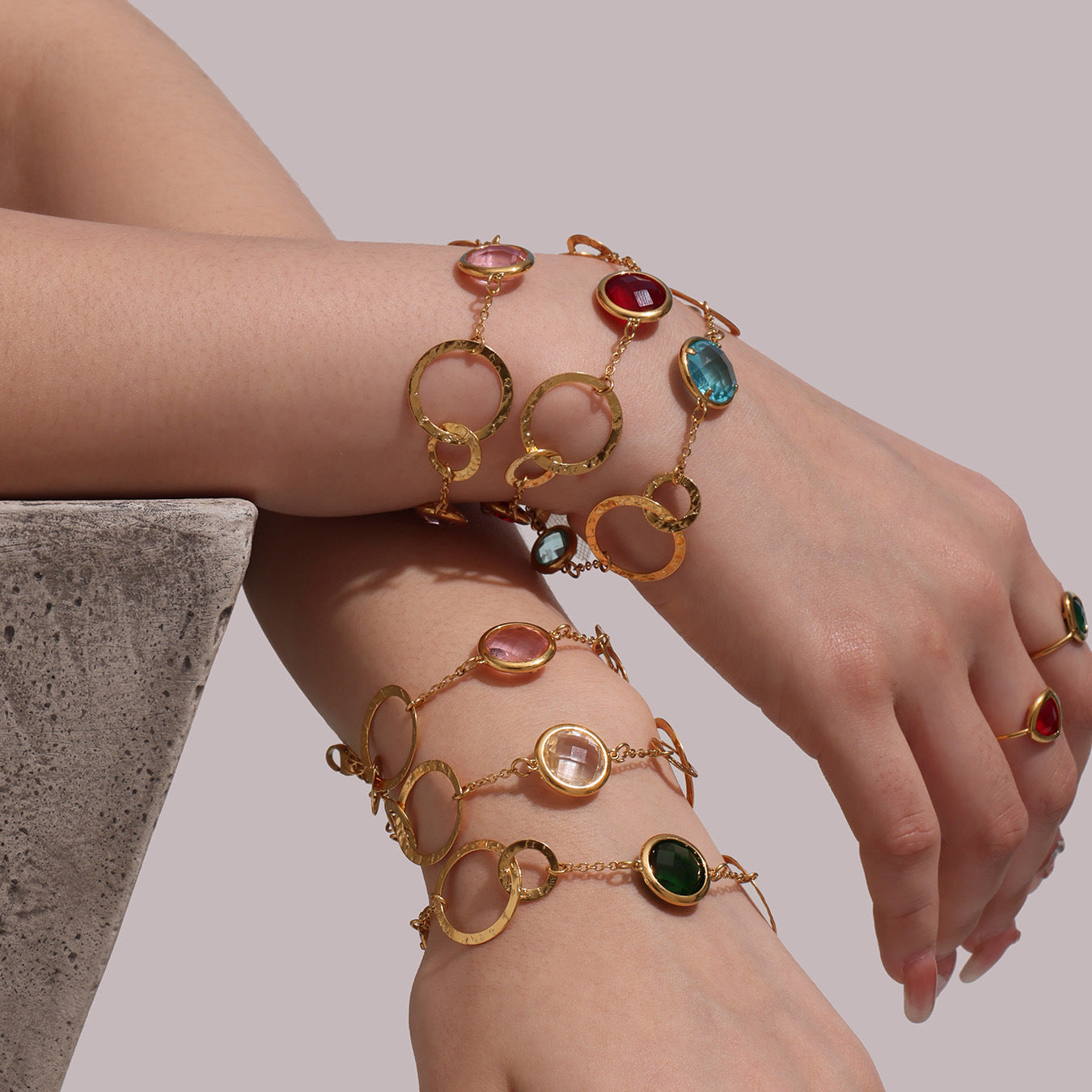 316L Stainless Steel Sparkling Czech Glass Round Bracelet - Image 4