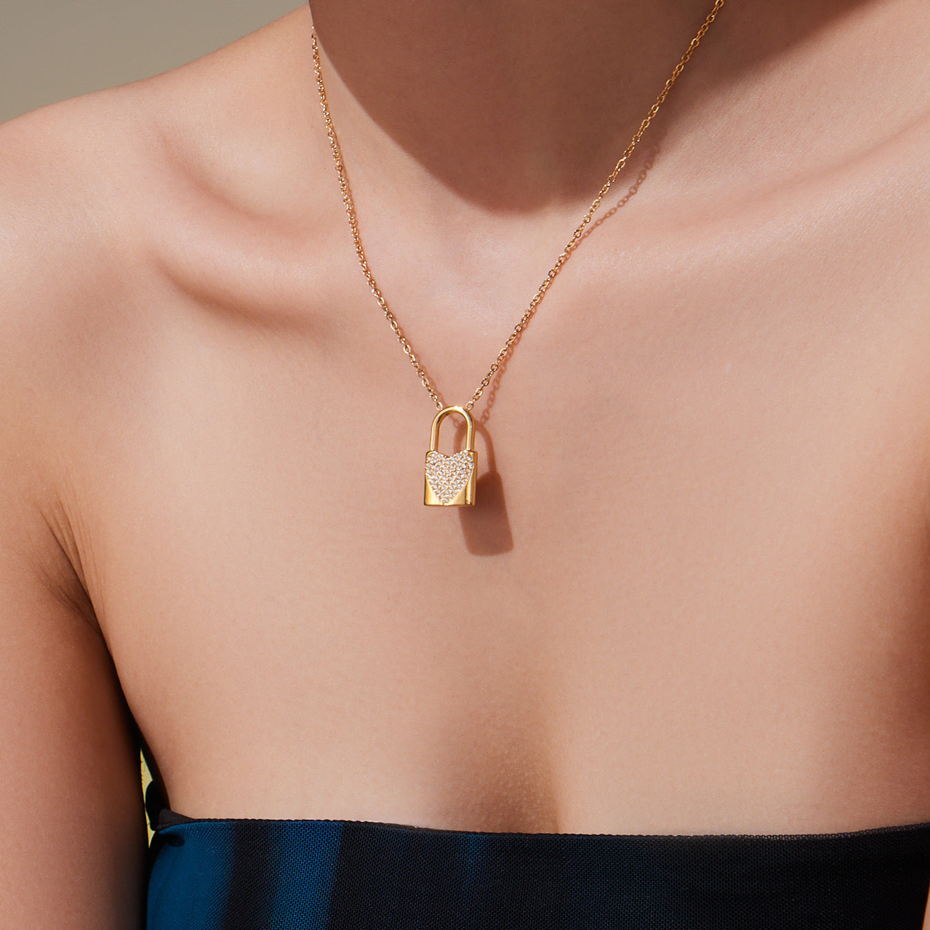 316L Stainless Steel Sparkling Zirconia Heart Lock Pendant Necklace - Image 9