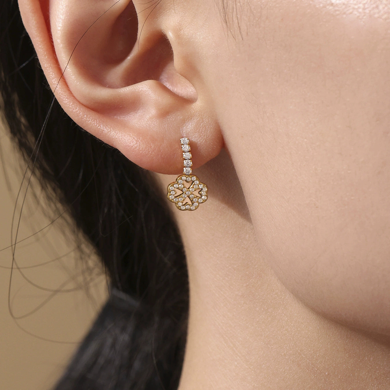 316L Stainless Steel Super Sparkling Zircon Heart Lucky Four-Leaf Clover Necklace Bracelet & Earrings Set - Image 8