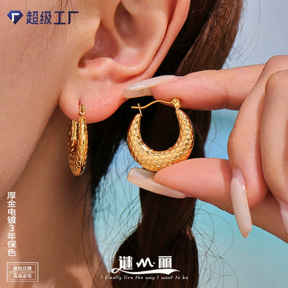 316L Stainless Steel Textured Circle Hoop Earrings - Image 1