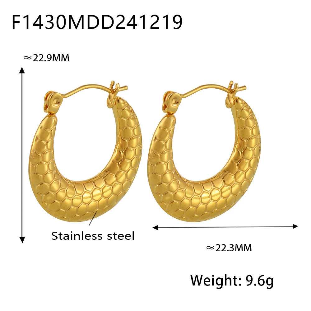 316L Stainless Steel Textured Circle Hoop Earrings - Image 2