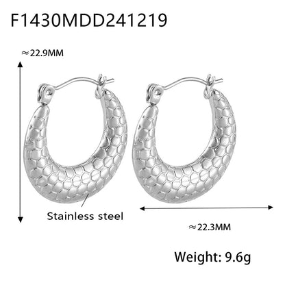 316L Stainless Steel Textured Circle Hoop Earrings - Image 3