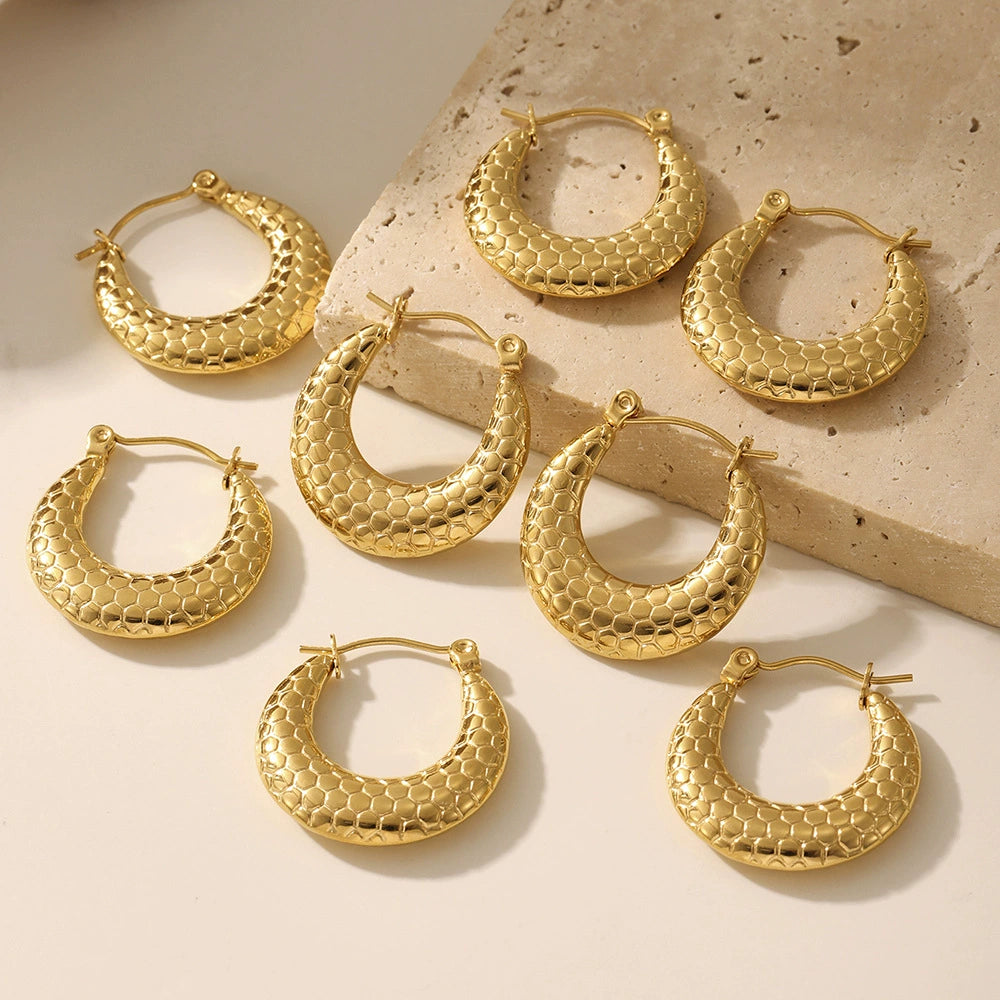 316L Stainless Steel Textured Circle Hoop Earrings - Image 4