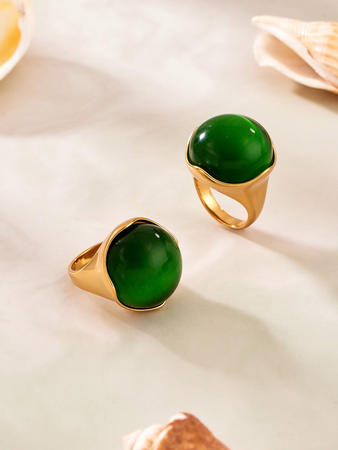 316L Stainless Steel Vintage Cat Eye Stone Ring, 18K Gold Plated -  Sensitive Skin Friendly - Detail 4