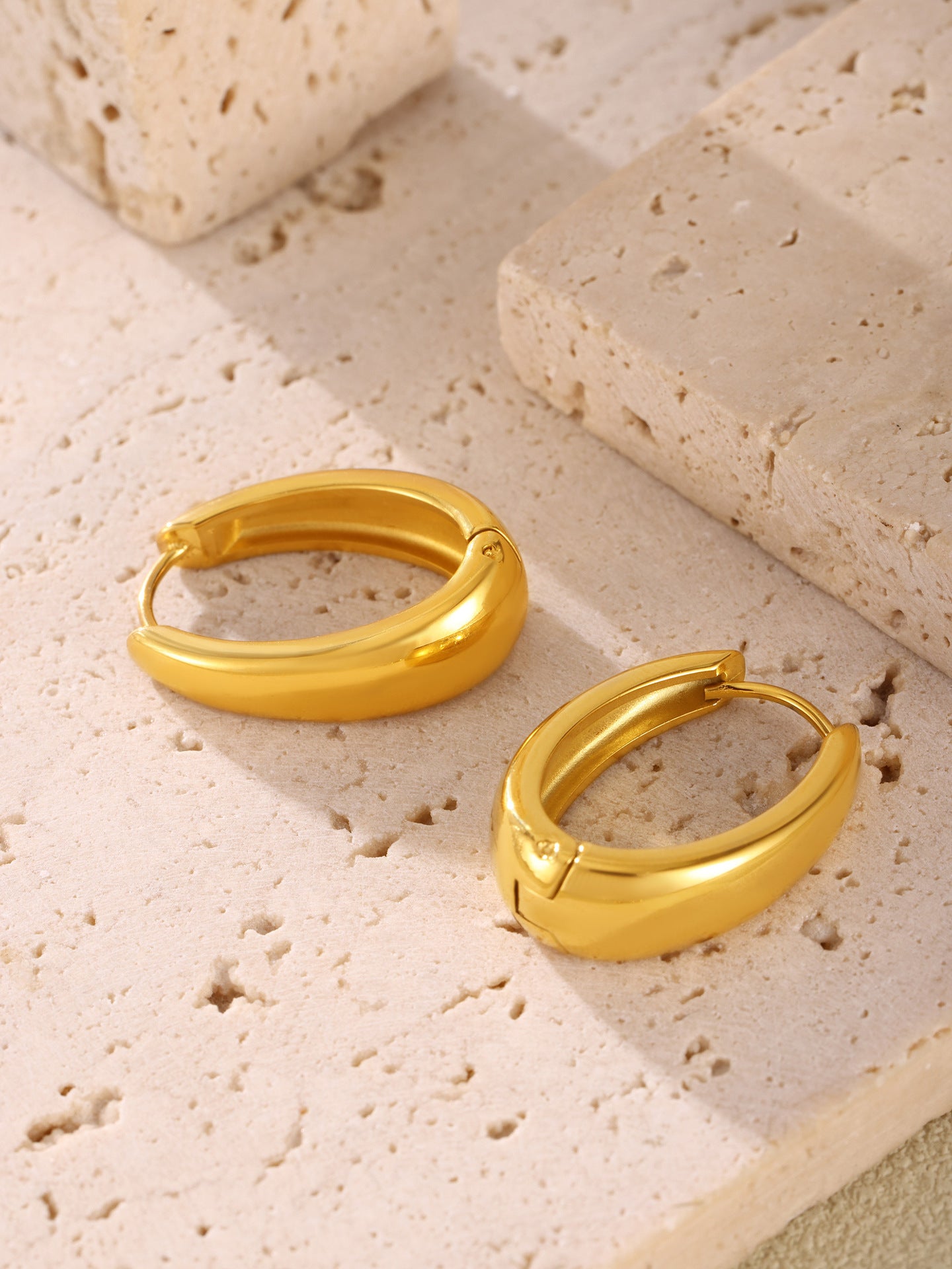 316L Stainless Steel Vintage Geometric Oval Hoop Earrings - Image 2