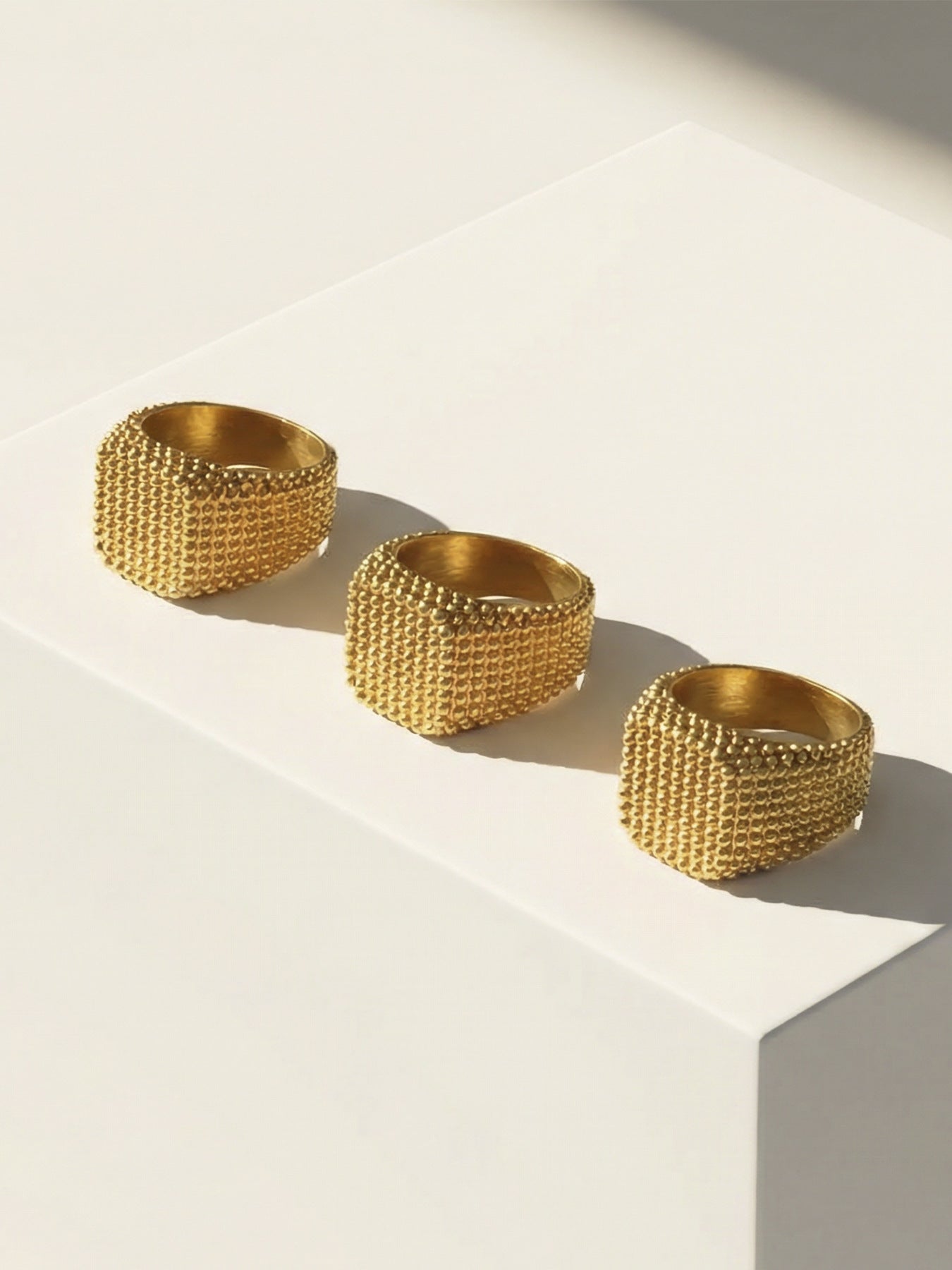 316L Stainless Steel Vintage Square Wide Grain Pattern Ring -  Sensitive Skin Friendly - Detail 13